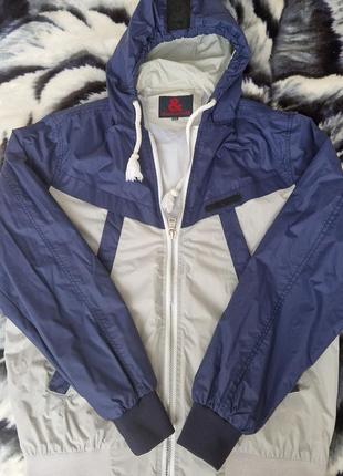 Куртка-ветровка