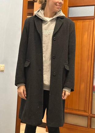 Шерстяное пальто от mango