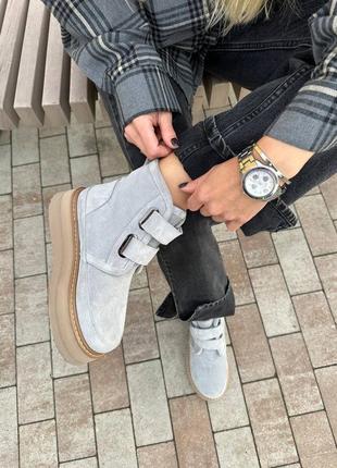 Уггі жіночі замшеві сірого кольору на липучках цигейка 35-42