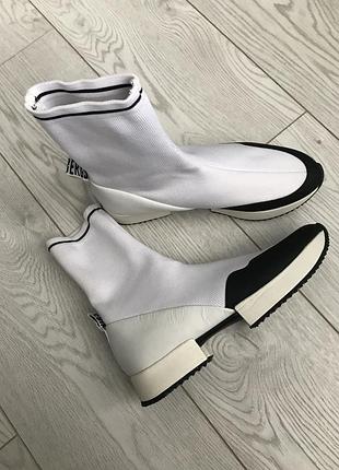 Дуже класні стильні боти кросівки bikkembergs