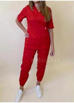 Медичний костюм