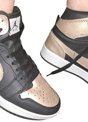 Кроссовки Nike Air Jordan 1 Retro Mid UNC 27.5cm