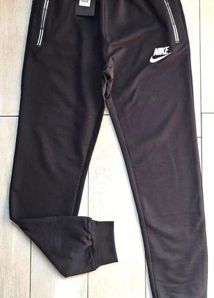Трикотажные спортивные штаны nike
