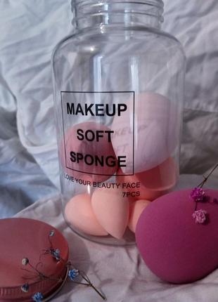 Женские спонжи для макияжа