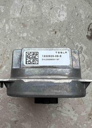 Блок управління фари tesla model 3/y 153292509e