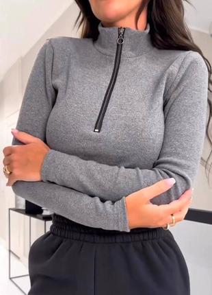 Теплый лонгслив на молнии🍂