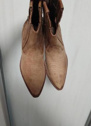 Козаки 35, 35/36 (22-22,5 см)