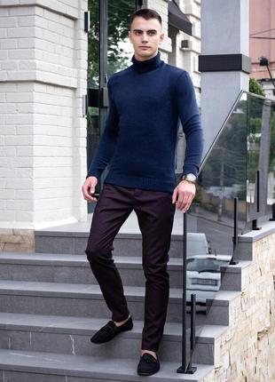 Чоловічий светр під горло