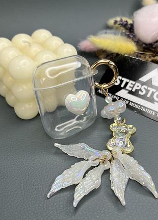 Чохол для apple airpods 1 / 2 серце з брелоком-карабіном ведмедик крилья протиударний прозорий силіконовий