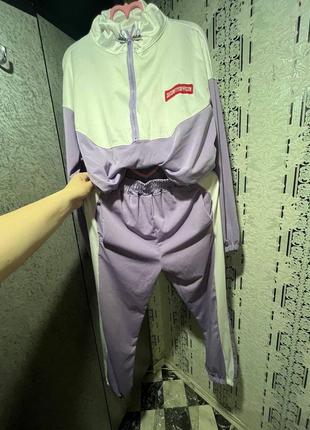 Спортивный костюм