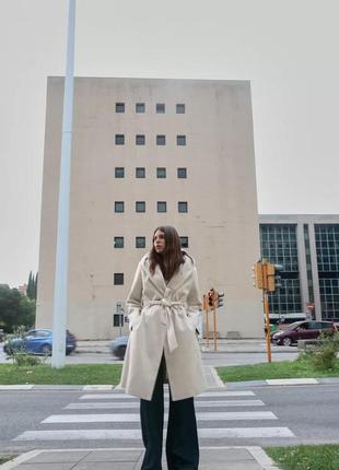 Пальто светлое zara