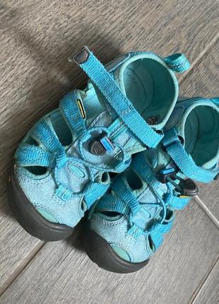 Сандалі із закритим носом keen 18 -19 см