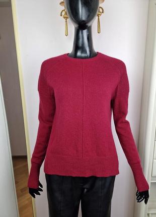 Светр про maje, зі 100% кашеміру.