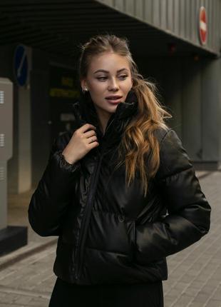 Пуховик укороченный женский "bubble" чёрный
