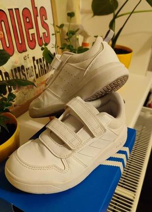 Кроссовки adidas оригинал