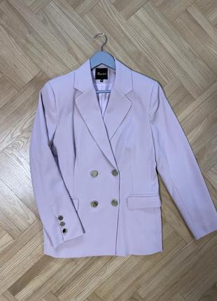 Костюм женский