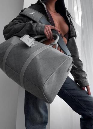 Сумка jordan monogram duffle grey