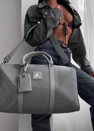 Сумка jordan monogram duffle grey