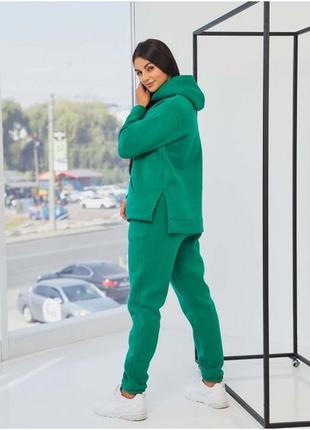 Спортивный костюм трехнить