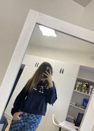 Кофта со скелетами