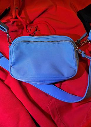 Голубая сумка страдивариус