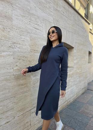 Тепла сукня в спортивному стилі