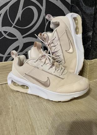 Классные кроссы nike