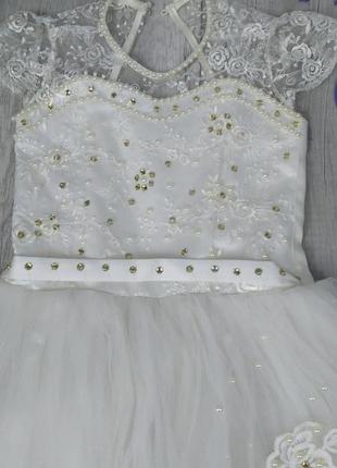 Нарядное белое фатиновое платье для девочки рукав крылышко размер 140 (10 лет)2 фото