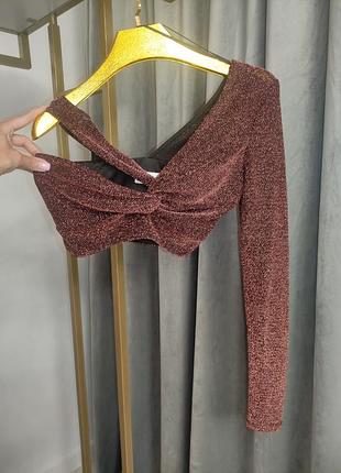 Топ bershka на одно плечо