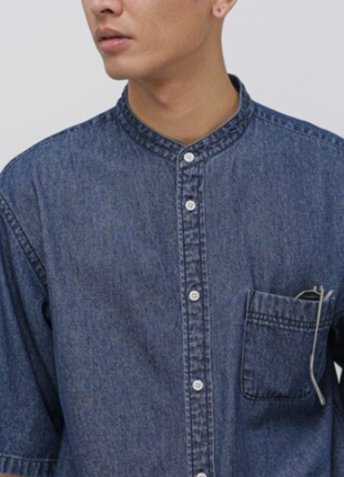 Джинсовая рубашка с коротким  рукавом-ворот стойка