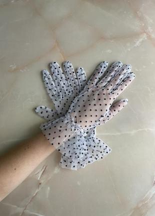 Прозрачные перчатки фатин белые в горошек