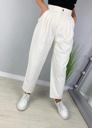 Высокие джинсы bershka