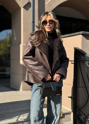 Часы настенные белые глянец. часы оригинал. часы на стену. часы на кухню