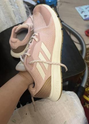 Кроссовки adidas 38