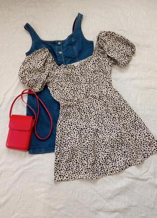 Красивое платье в анималистичный принт, платье леопард