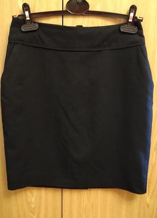 Нова класична спідниця на підкладці h&m
р.36( s)