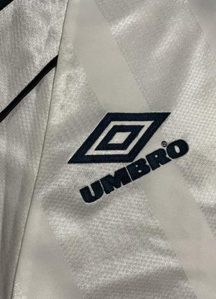 Футболка umbro з лампасами2 фото