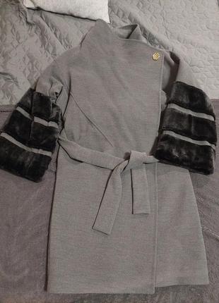 Высококачественное пальто