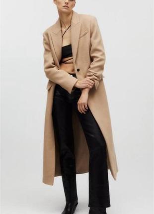 Натуральное шерстяное пальто zara с большим разрезом