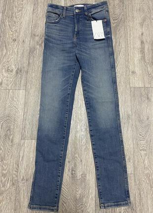Джинси zara 34р