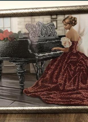 Картина вишита бісером «за роялем»