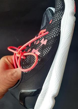 Кроссовки under armour