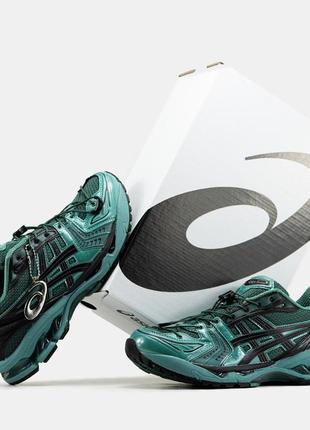 Кроси asics