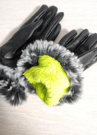 Перчатки из искусственной кожи с мехом черные