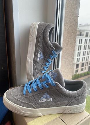 Кросівки adidas вінтаж оригінал