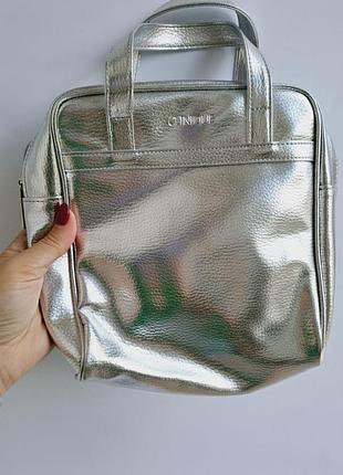 Косметичка сумка сріблястий металик clinique4 фото