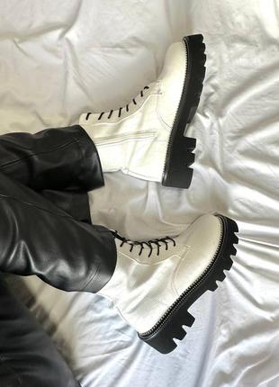 Python boots burgundy 3