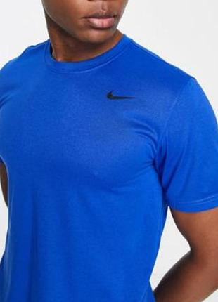 Спортивная футболка на рост 128-137 см nike