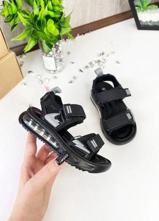 Стильные босоножки для мальчиков4 фото