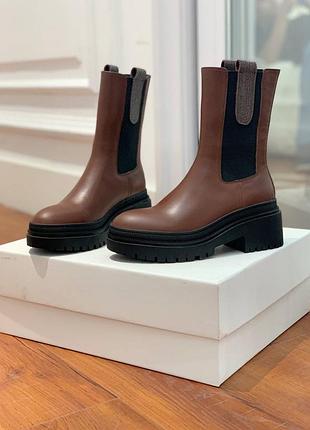 Ботинки коричневые черные